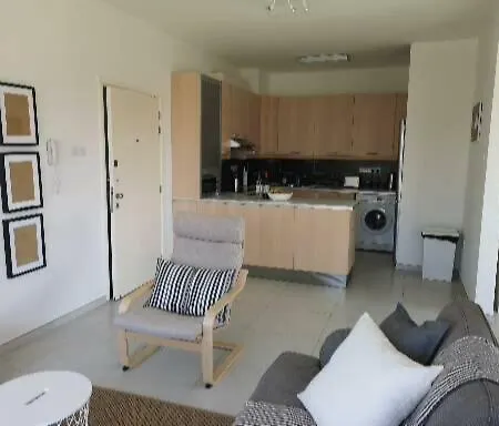 Malindi Beach 2 Bed - Pool Apartment Limassol