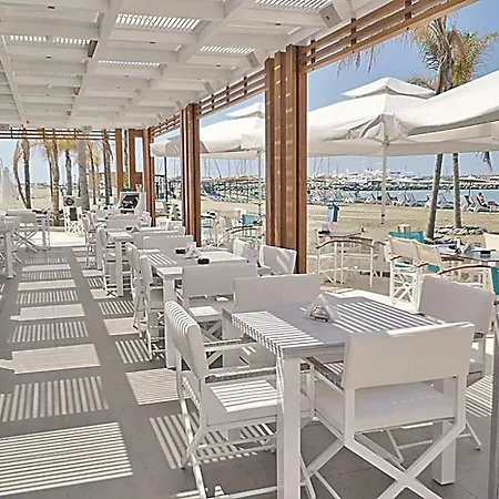 Malindi Beach 2 Bed - Pool Limassol